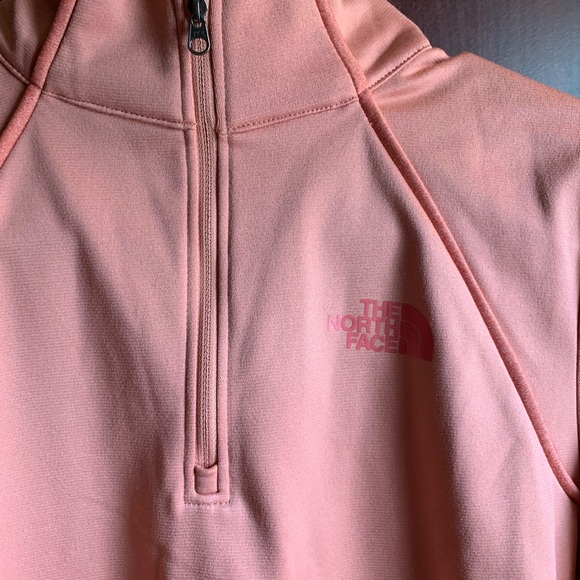 Women’s north face 1/4 zip long sleeve shirt - Picture 3 of 4